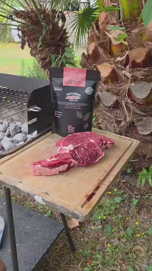Démonstration : sel de Maras fumé sur une pièce de bœuf grillée au barbecue